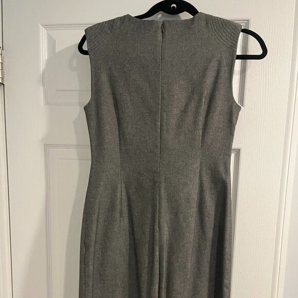 Banana Republic Shoulder Pad Sheath Dress - Gray - Size 2 - Picture 1 of 3